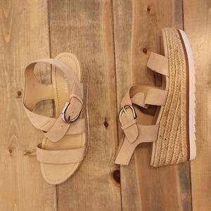 Marc Fisher Wedges